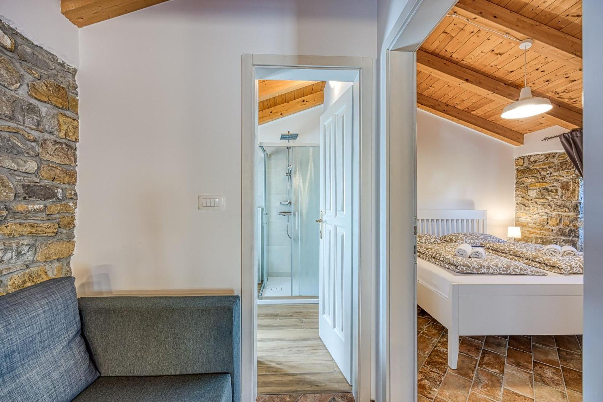 Ferienwohnung Istrian Casa Pr Marici Pobegi Exterior foto