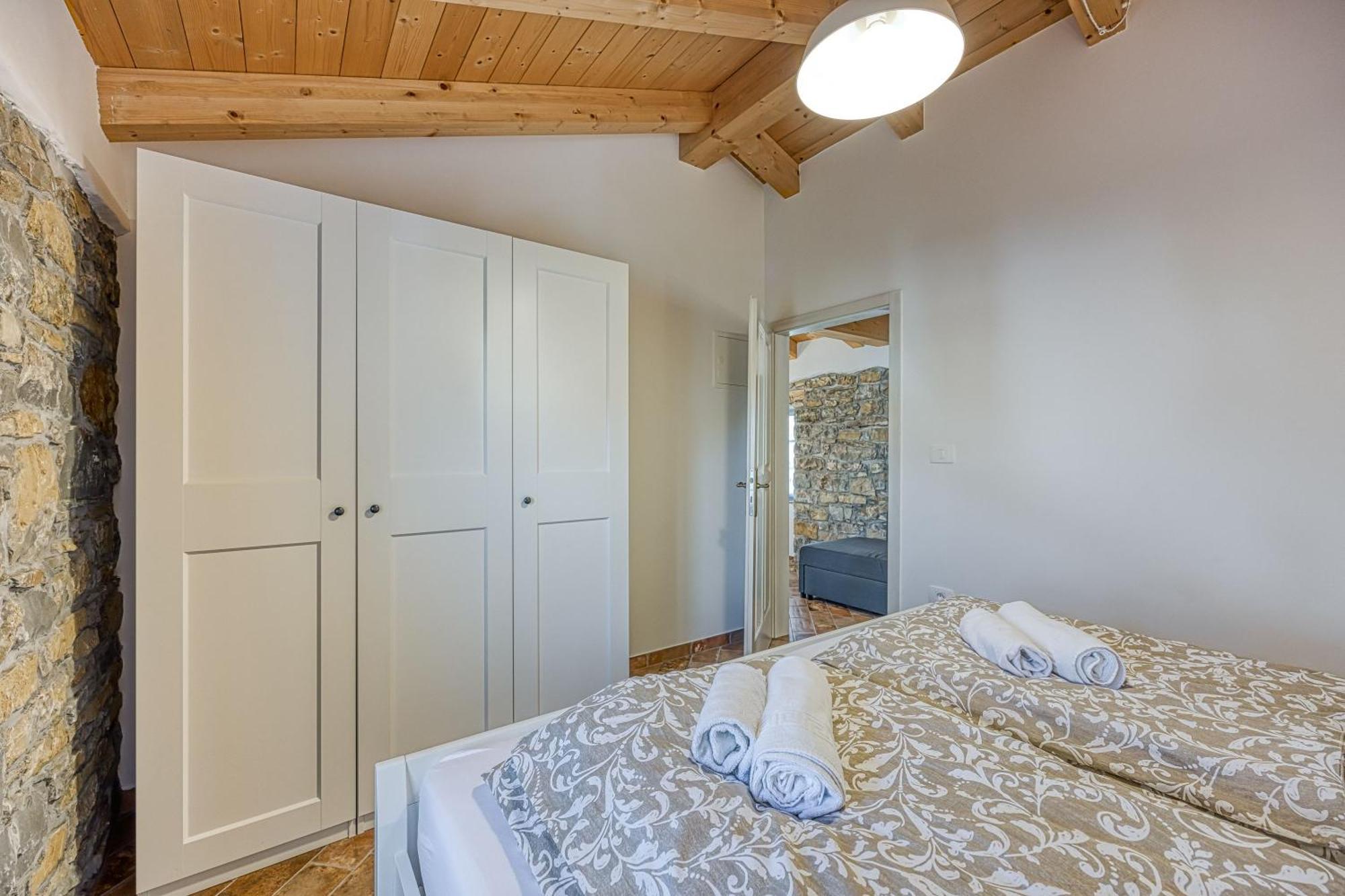 Ferienwohnung Istrian Casa Pr Marici Pobegi Exterior foto