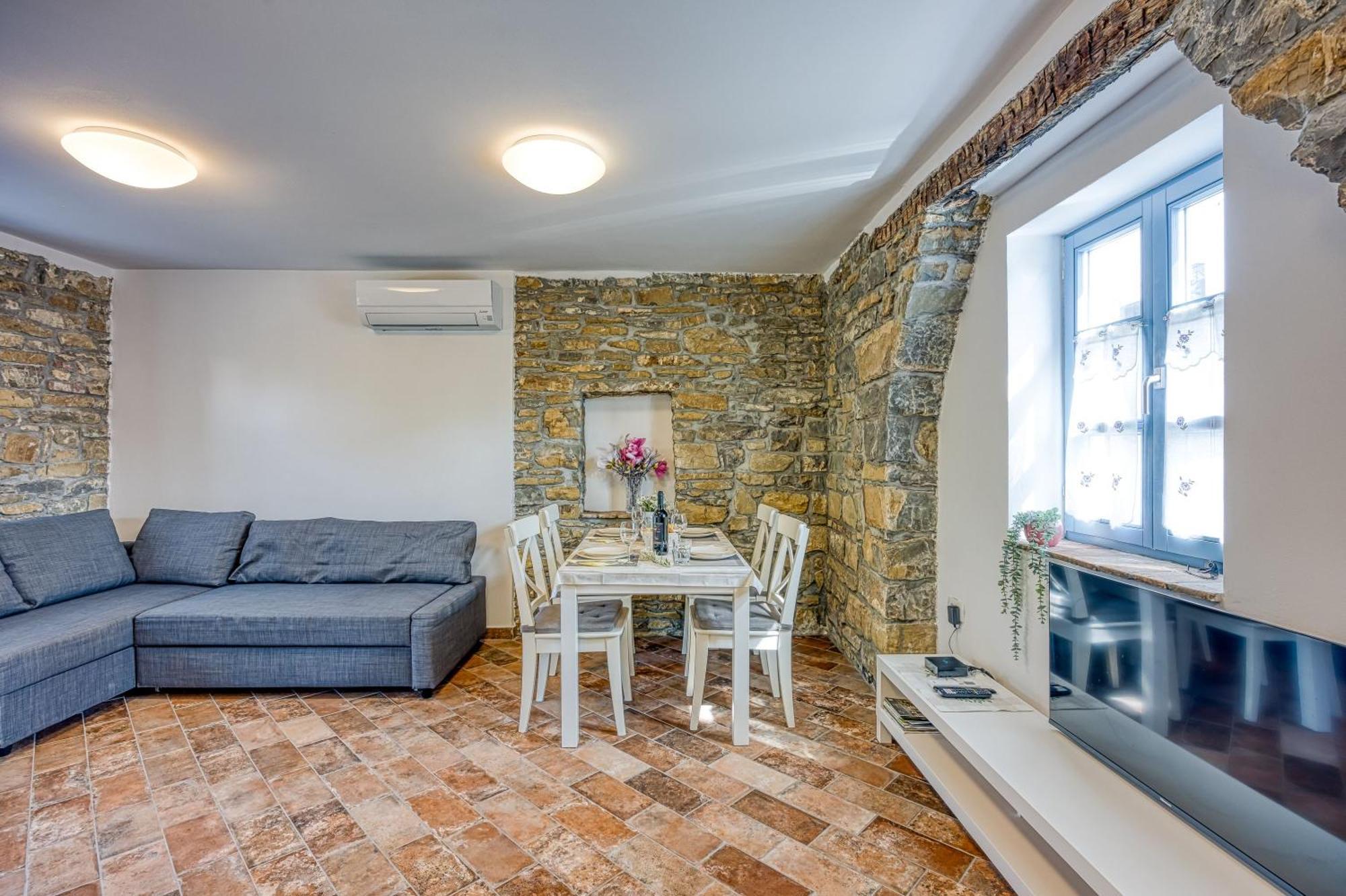 Ferienwohnung Istrian Casa Pr Marici Pobegi Exterior foto
