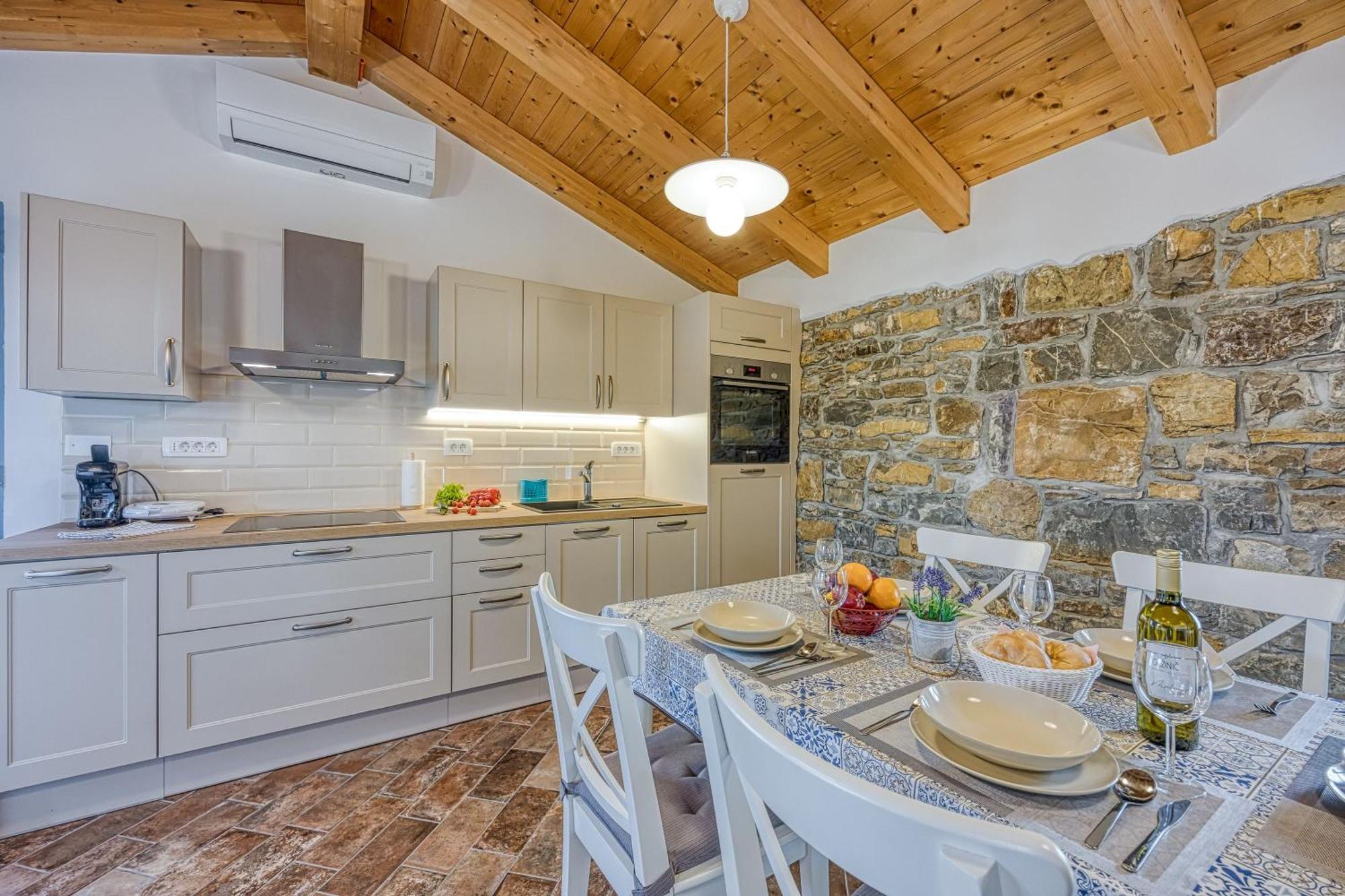 Ferienwohnung Istrian Casa Pr Marici Pobegi Exterior foto